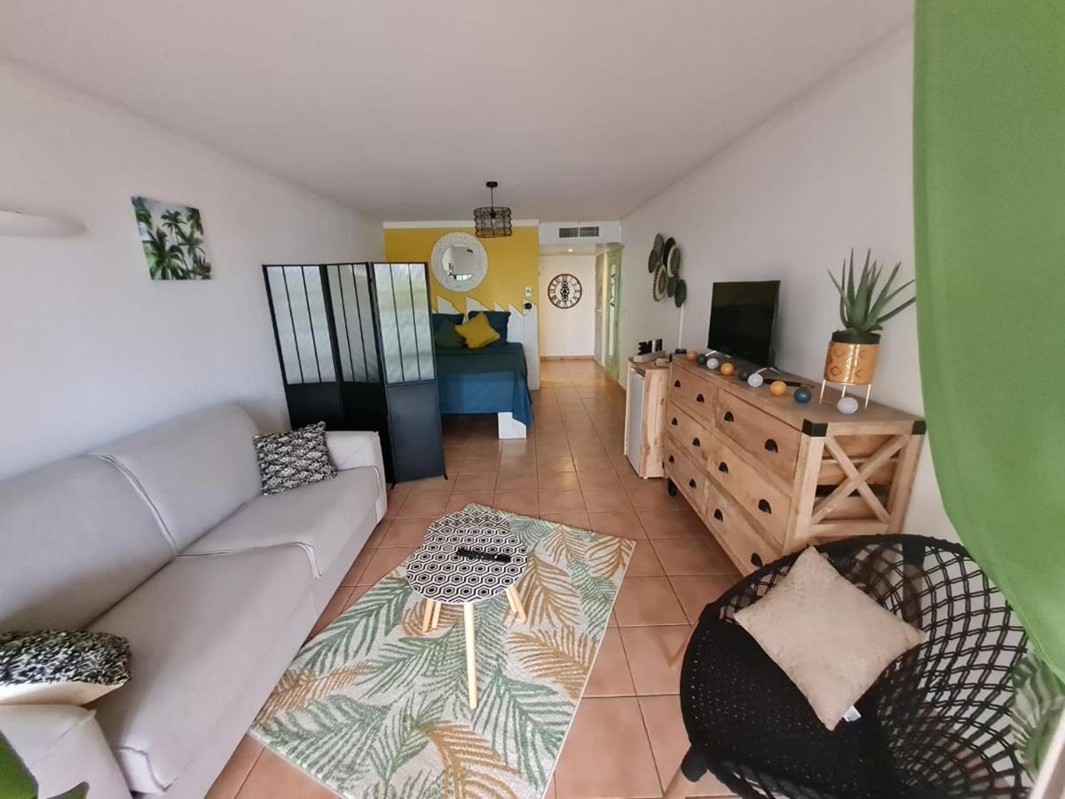 Studio Cosy, Vue Sur Mer Villages Vacances Sainte Anne Cheques Vacances Acceptes ภายนอก รูปภาพ
